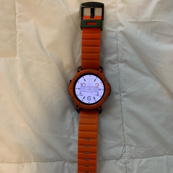 nixon mission band size